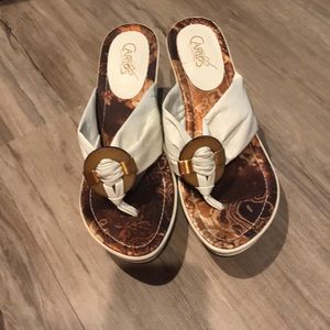 Carlos white tan and gold sandal